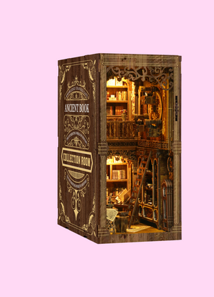 Book nook | Eeuwenoude boekenverzameling